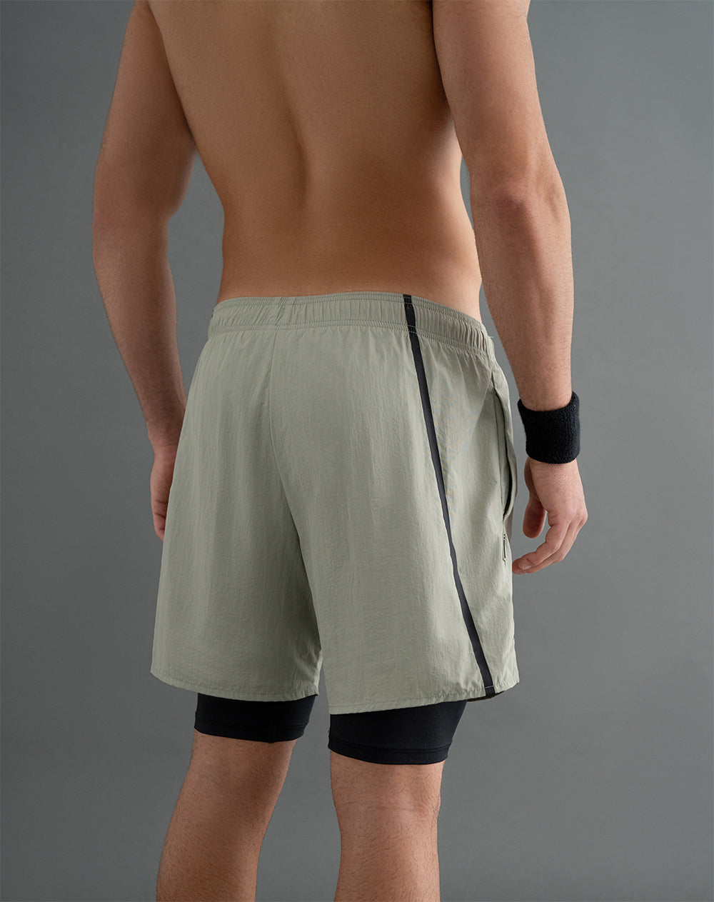 Pantaloneta con ciclista interno y cordón ajustable verde
